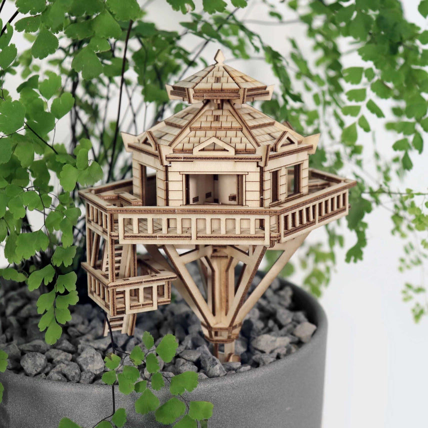 Tiny Treehouses: Woodland Outpost