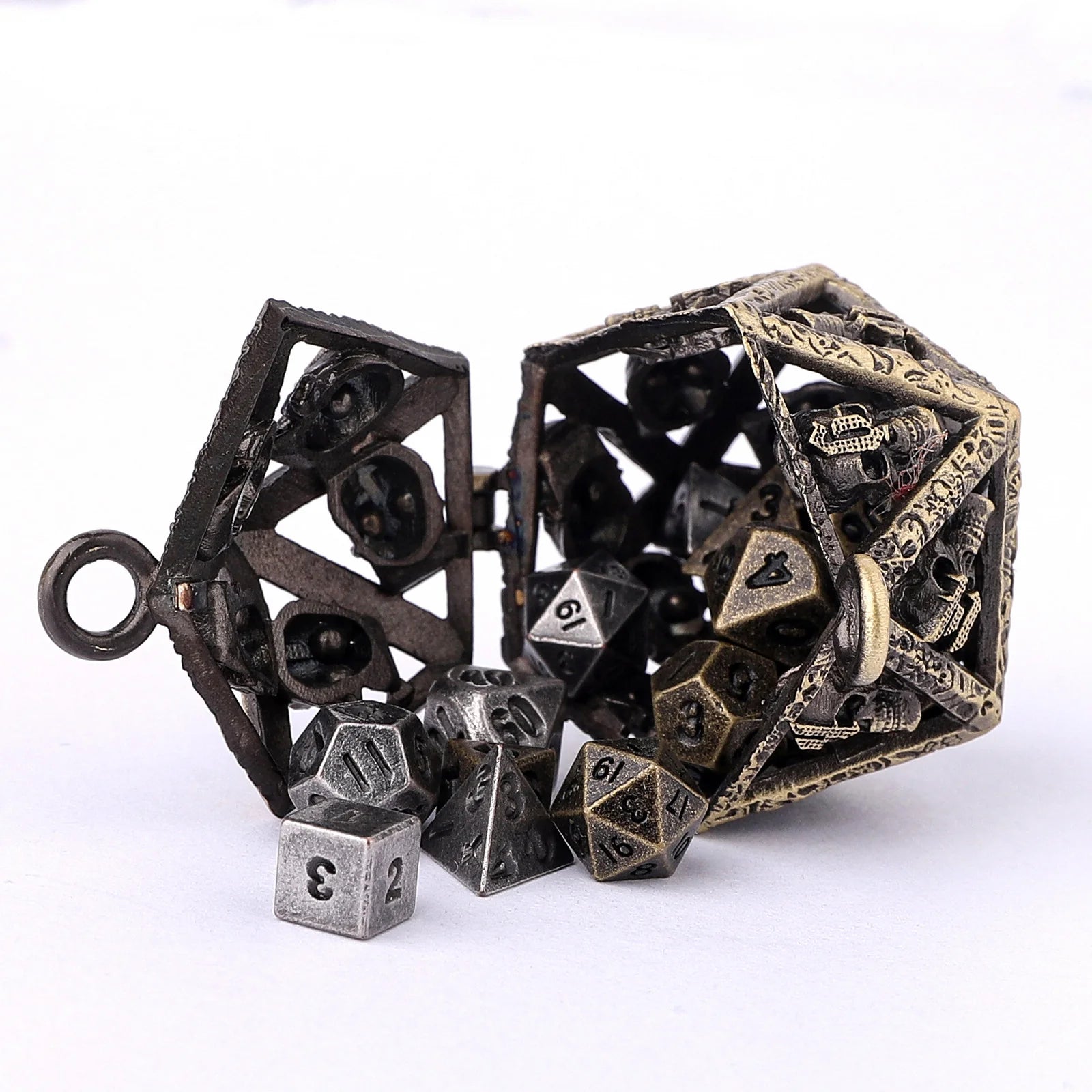 HymGho Dice: Grimskull's D20 Locket Gift Set: Ancient Gold