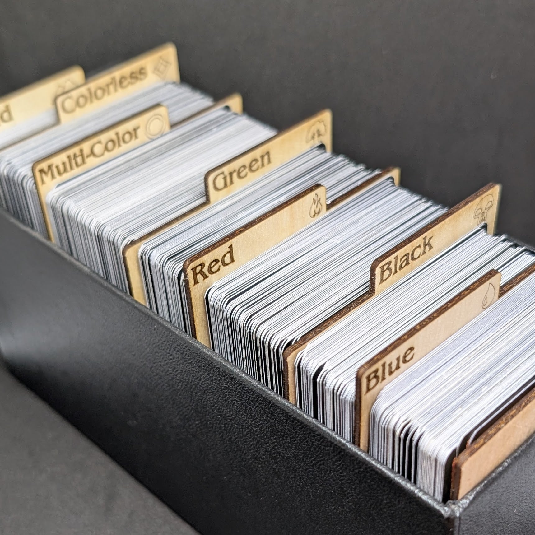 T&T: 8 Card Dividers
