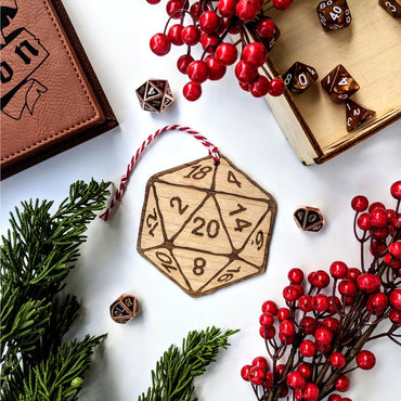 North to South Designs: Wood: Ornament: Nat20 Distressed