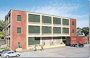 Walthers: Ford Stamping Plant